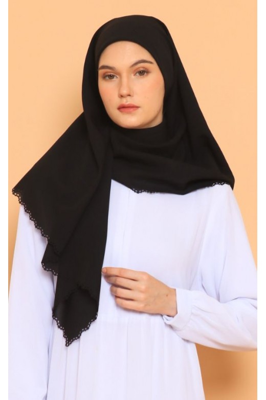 Hijab Segi 4 Lasercut Curly Black